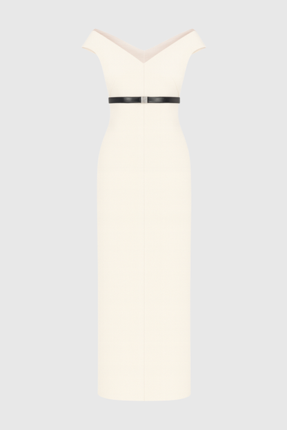 Well Tailored Dress with a Graceful Silhouette