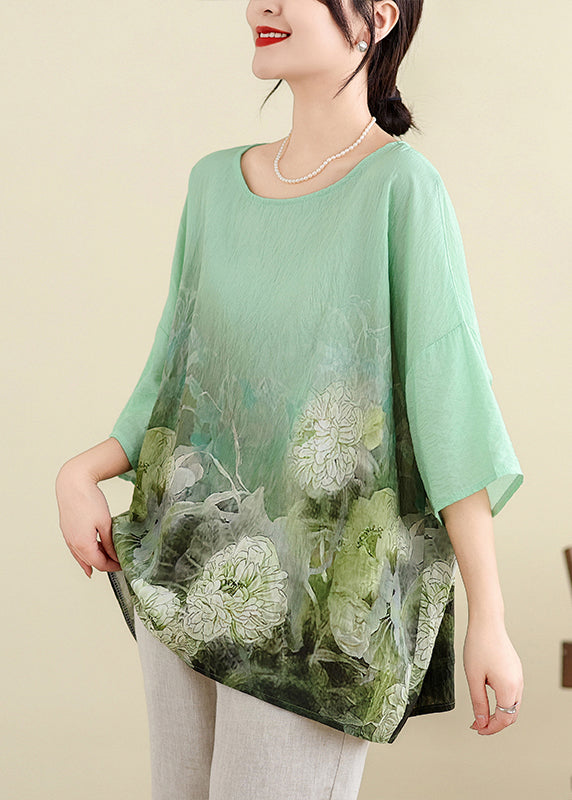 Classic Vintage Shirt with a Flattering Fit