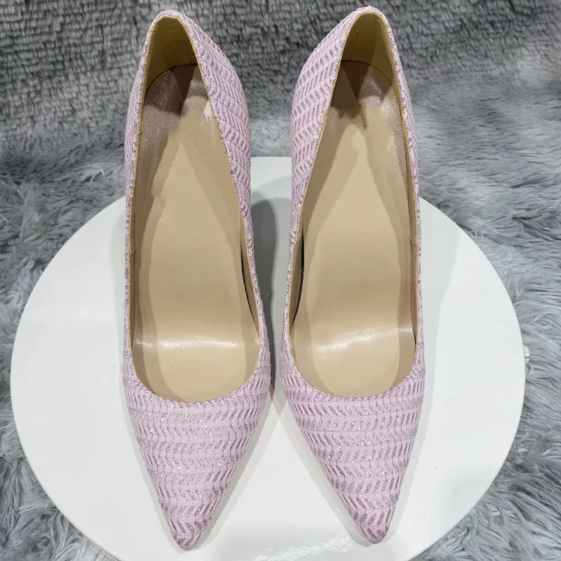 Effortlessly Elegant Shoes with a Timeless Design