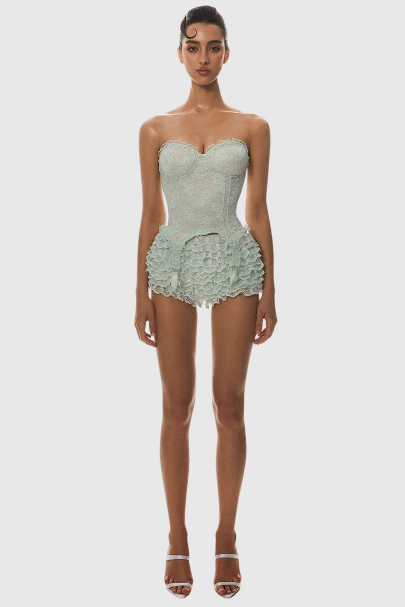 Well Tailored Garment with a Graceful Silhouette