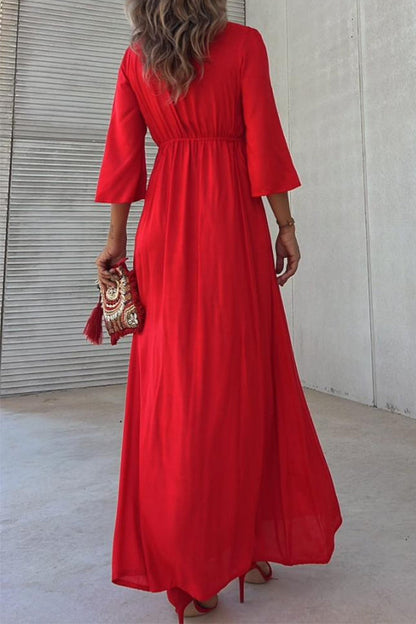 Well Tailored Dress with a Graceful Silhouette