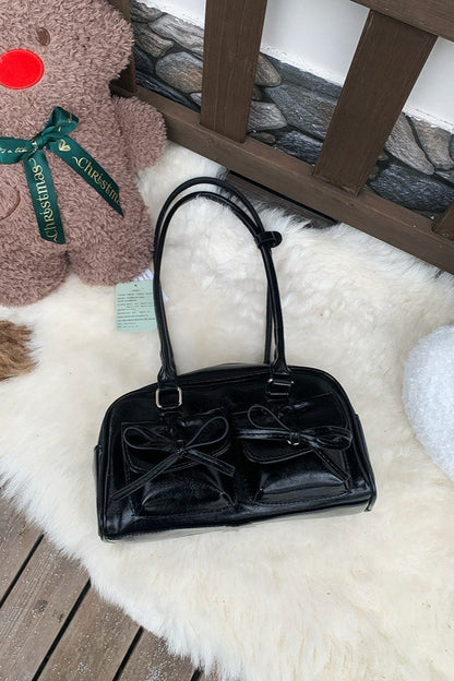 Polished Bag with an Effortless Classic Look
