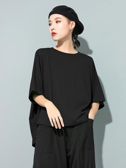 Beautifully Finished T-Shirt in a Timeless Design