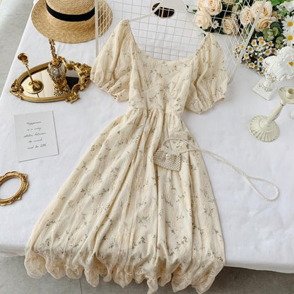 Classic Vintage Dress with a Flattering Fit