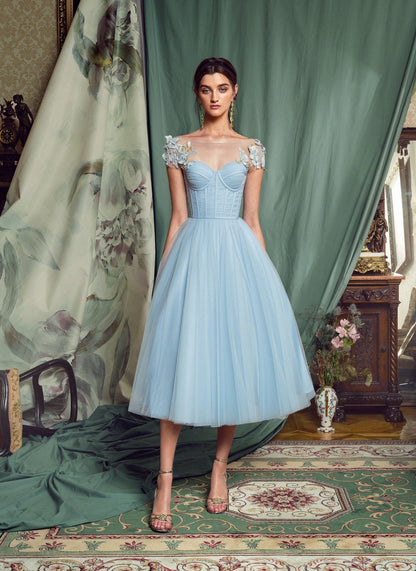 Beautifully Crafted Dress in a Classic Style