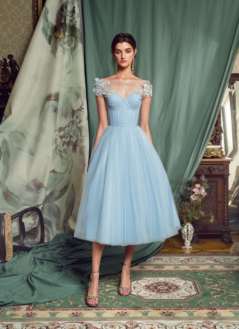 Beautifully Crafted Dress in a Classic Style