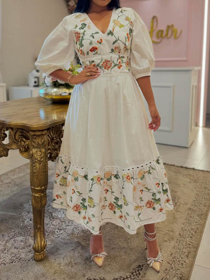 Polished Dress with an Effortless Classic Look