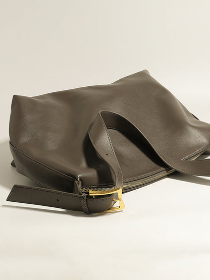 Polished Bag with an Effortless Classic Look