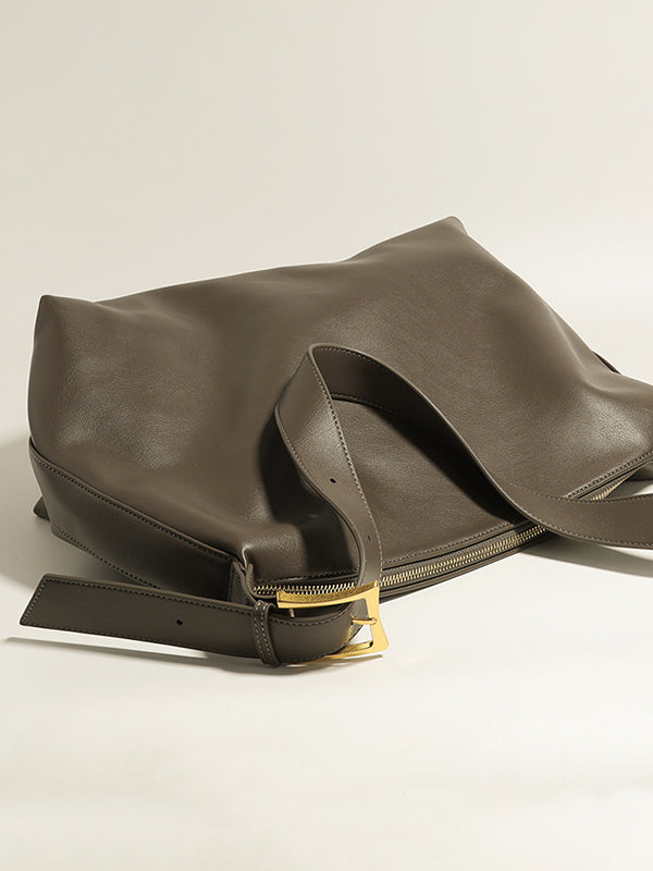 Polished Bag with an Effortless Classic Look