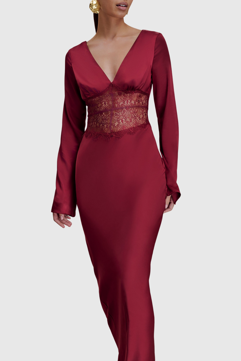 A Vintage Style Dress with Delicate Timeless Details