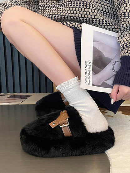 Effortlessly Elegant Shoes with a Timeless Design