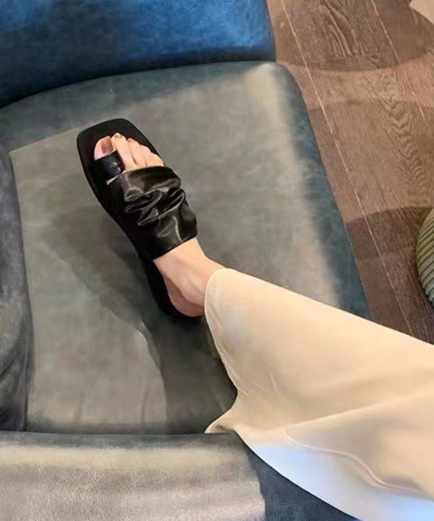 Sophisticated Garment with a Clean Classic Look