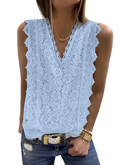 Well Tailored Top with a Graceful Silhouette