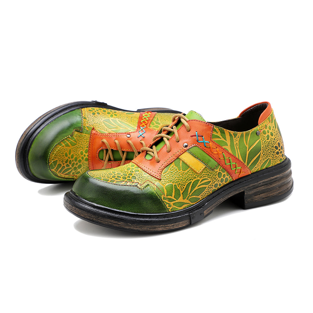 Classic Vintage Sneakers with a Flattering Fit