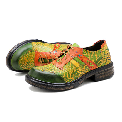 Classic Vintage Sneakers with a Flattering Fit