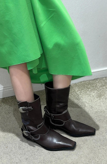 Elegantly Styled Boots for Everyday Wear
