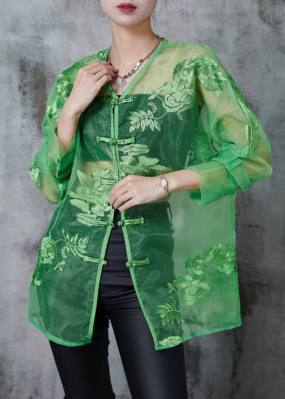 Gracefully Styled Blouse for Any Occasion