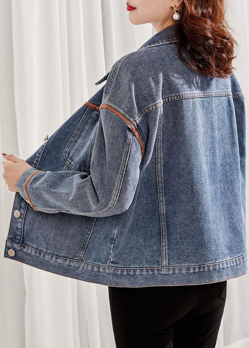 Gracefully Styled Jacket for Any Occasion
