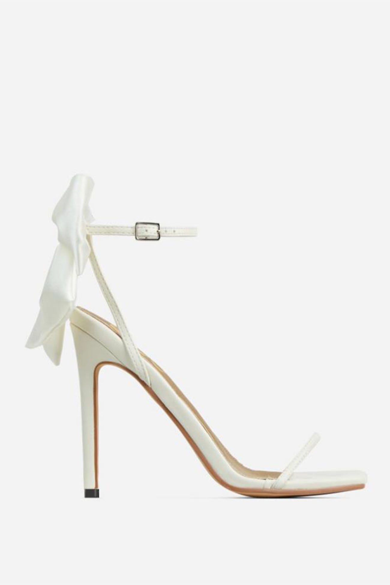 Polished Heels with an Effortless Classic Look