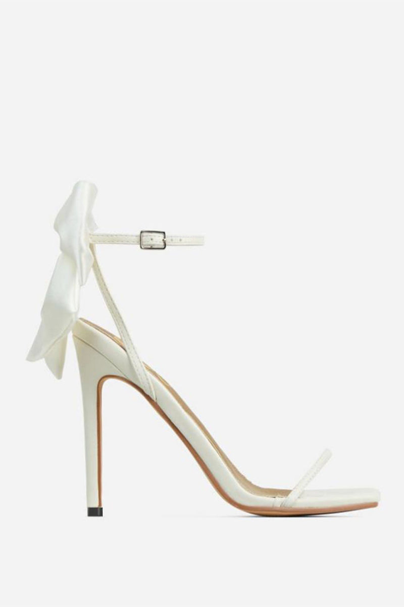 Polished Heels with an Effortless Classic Look