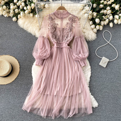 Classic Vintage Dress with a Flattering Fit