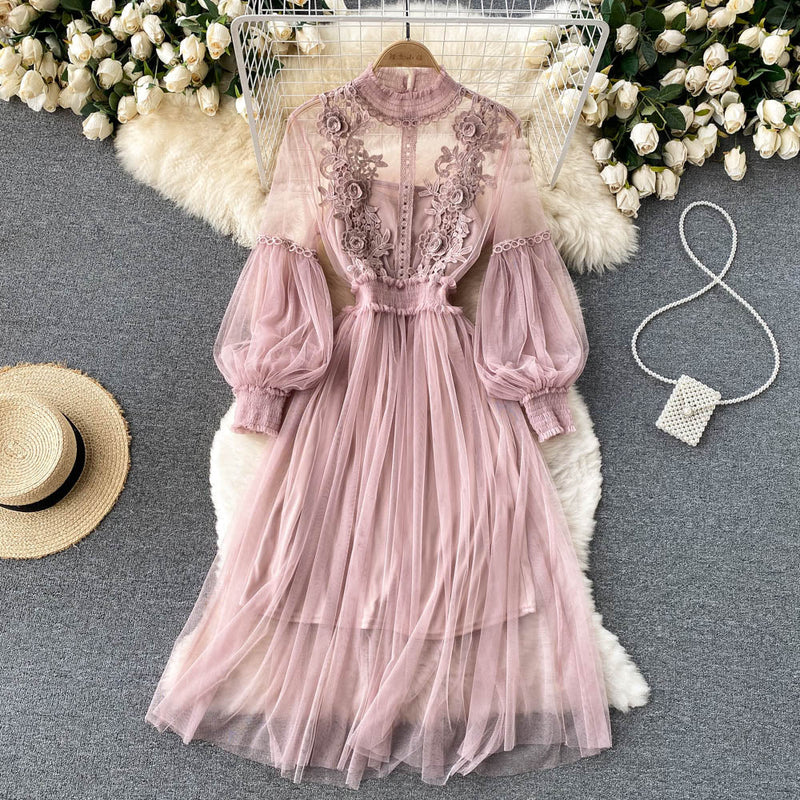 Classic Vintage Dress with a Flattering Fit