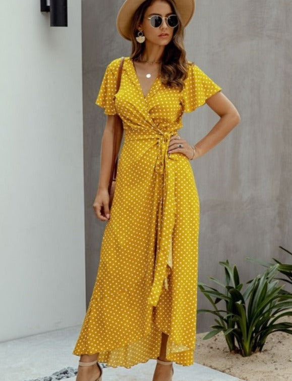 Gracefully Styled Dress for Any Occasion