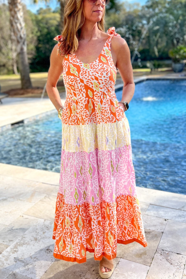 Beautifully Finished Dress in a Timeless Design
