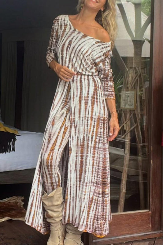 Effortlessly Elegant Garment with a Timeless Design