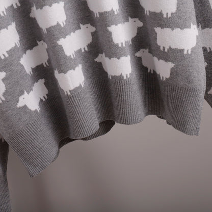 Effortlessly Elegant Sweater with a Timeless Design