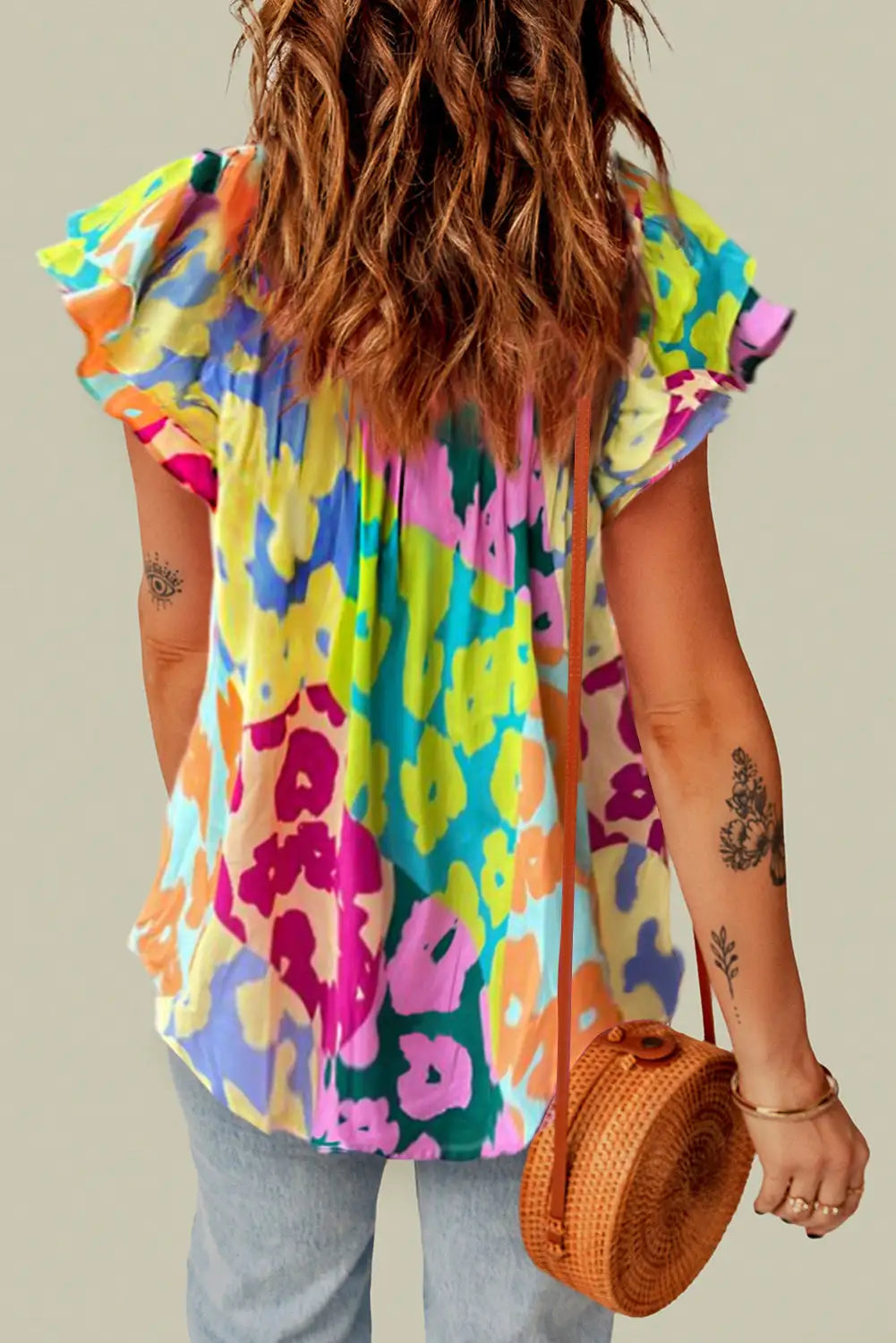 Effortlessly Elegant Blouse with a Timeless Design