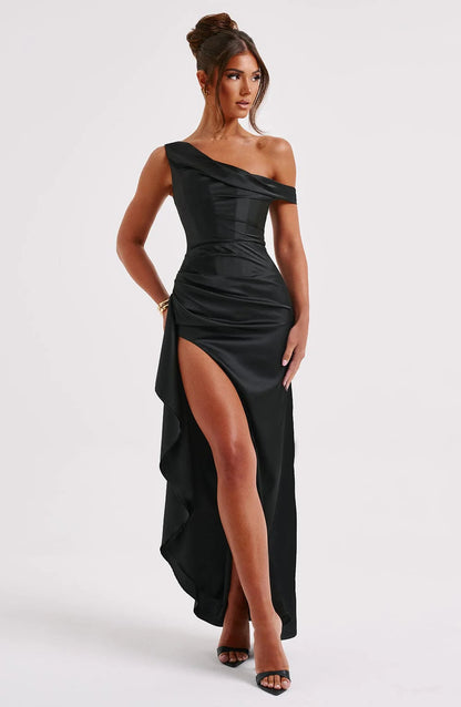 Polished Garment with an Effortless Classic Look