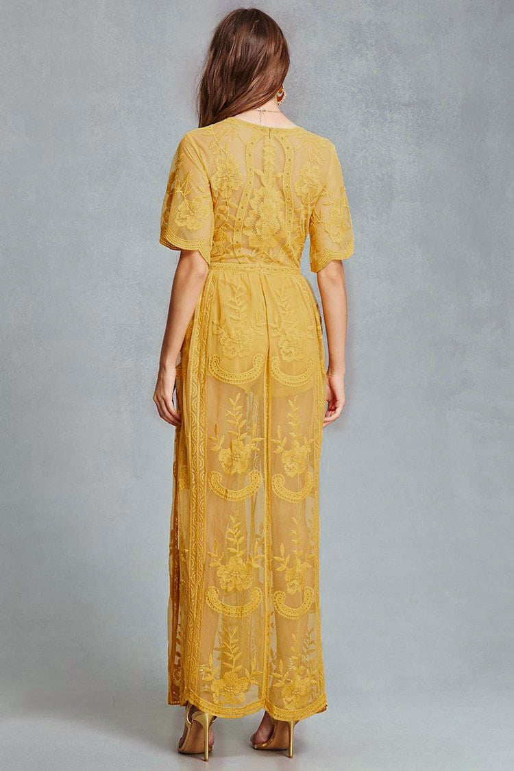Sophisticated Garment with a Clean Classic Look