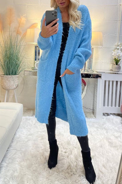 Well Tailored Cardigan with a Graceful Silhouette