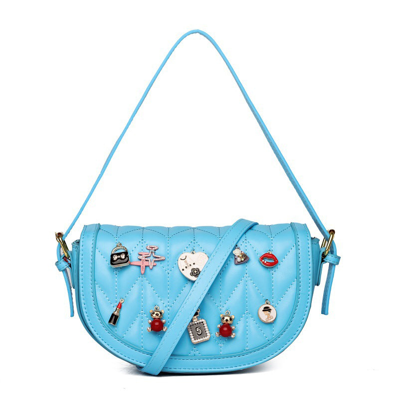 Well Tailored Bag with a Graceful Silhouette