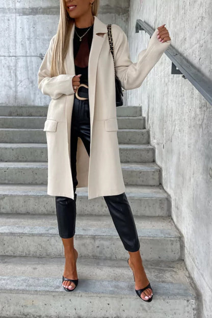Effortlessly Elegant Coat with a Timeless Design