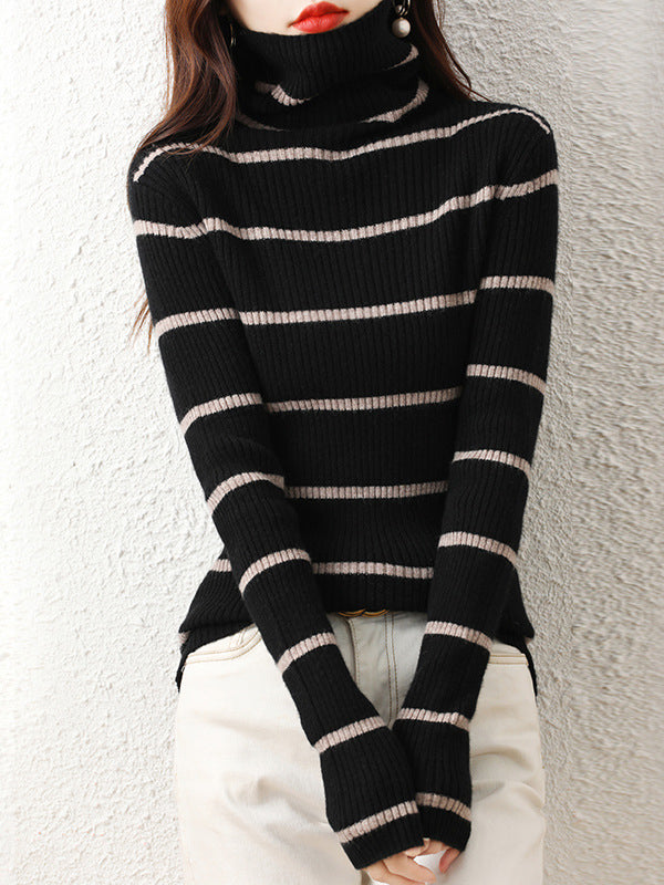 Well Tailored Sweater with a Graceful Silhouette