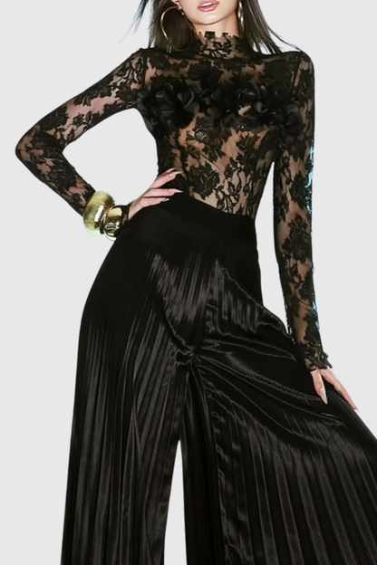 Classic Vintage & Enduringly Stylish Top
