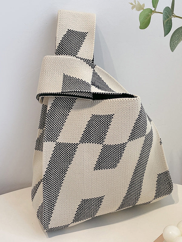Sophisticated Bag with a Clean Classic Look