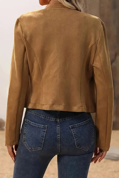 Effortlessly Elegant Jacket with a Timeless Design