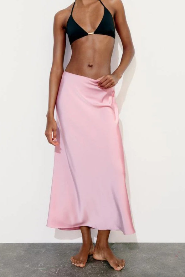 Gracefully Styled Garment for Any Occasion