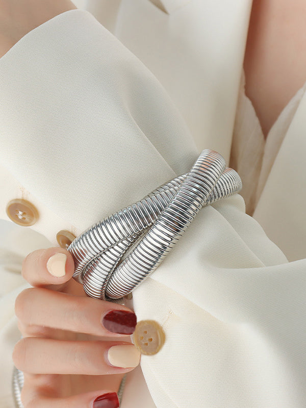 Effortlessly Elegant Garment with a Timeless Design