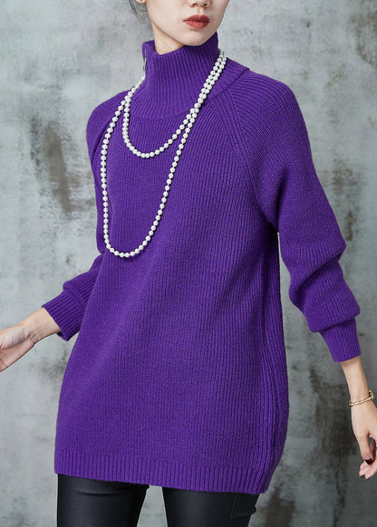 Classic Vintage Sweater with a Flattering Fit