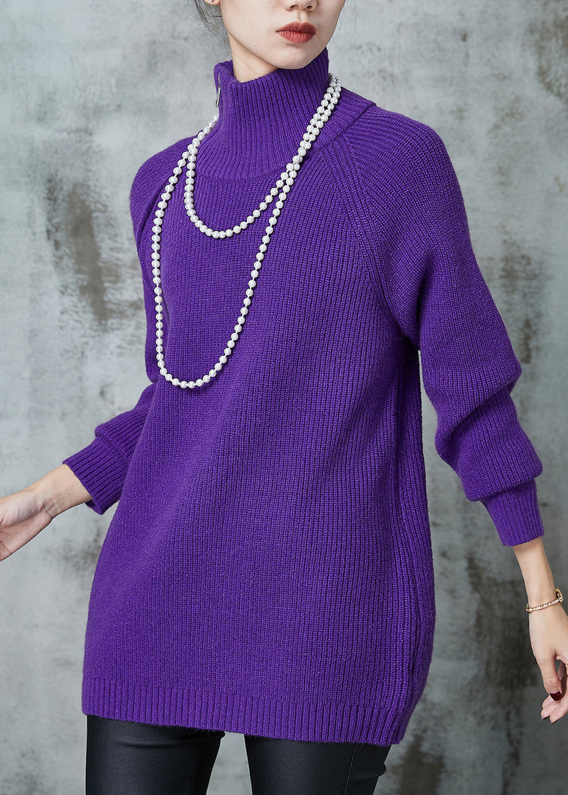 Classic Vintage Sweater with a Flattering Fit