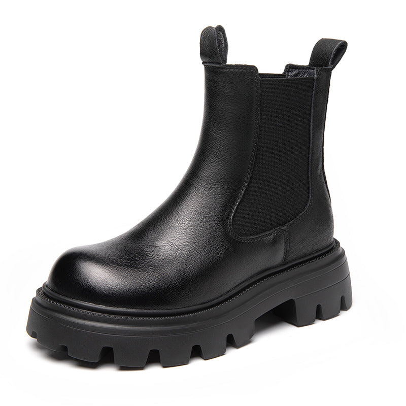 Polished Boots with an Effortless Classic Look