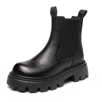 Polished Boots with an Effortless Classic Look