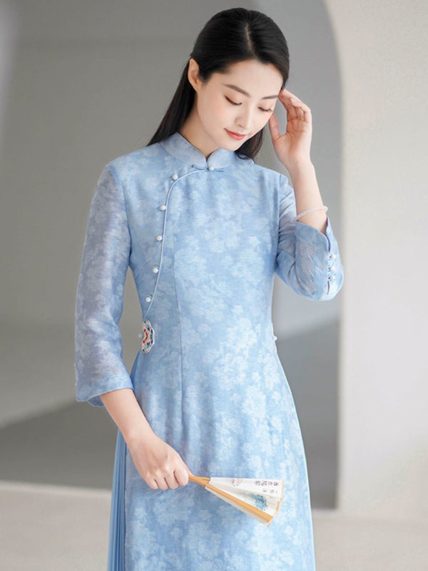 A Vintage Style Garment with Delicate Timeless Details