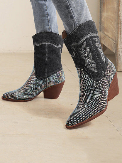 Well Tailored Boots with a Graceful Silhouette
