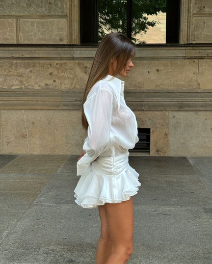 Well Tailored Dress with a Graceful Silhouette