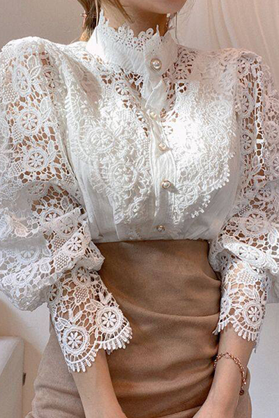 Well Tailored Blouse with a Graceful Silhouette